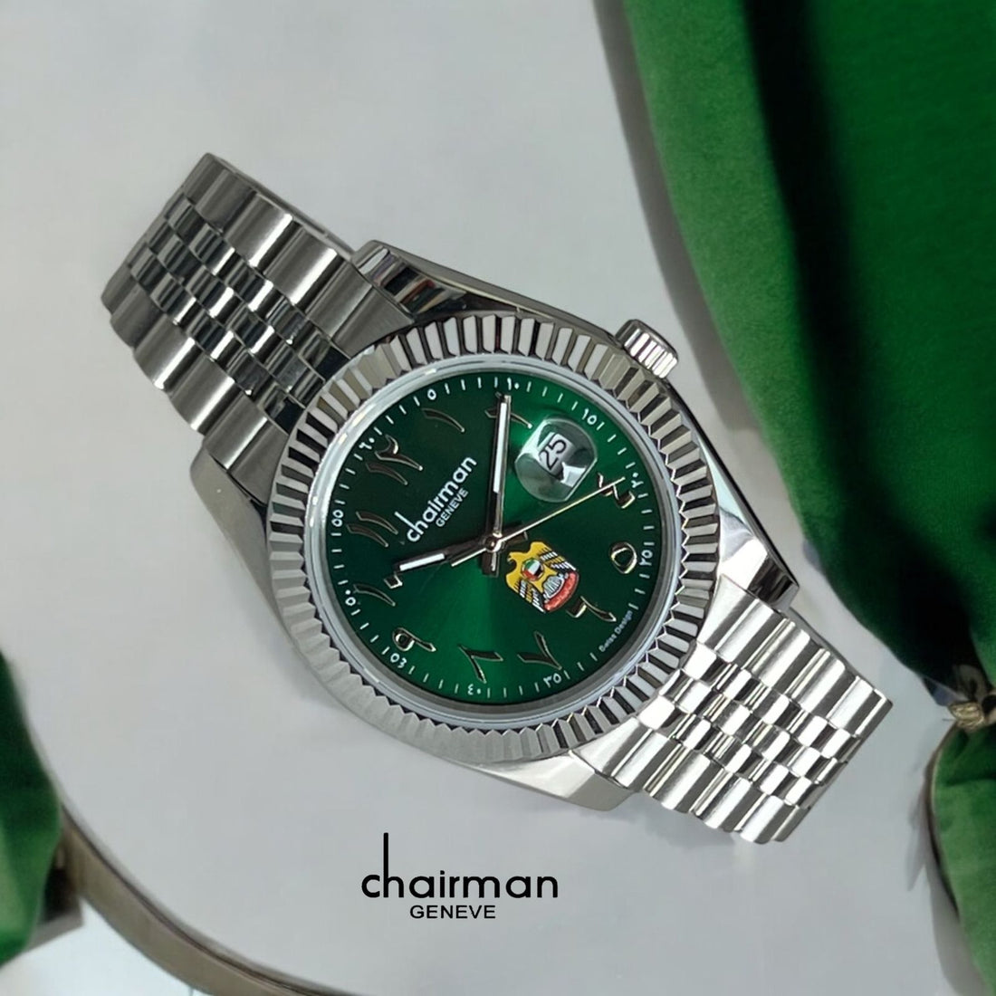 ساعة Chairman Geneve UAE Emblem عربية مؤرخة بمينا خضراء وسوار فضي للرجال